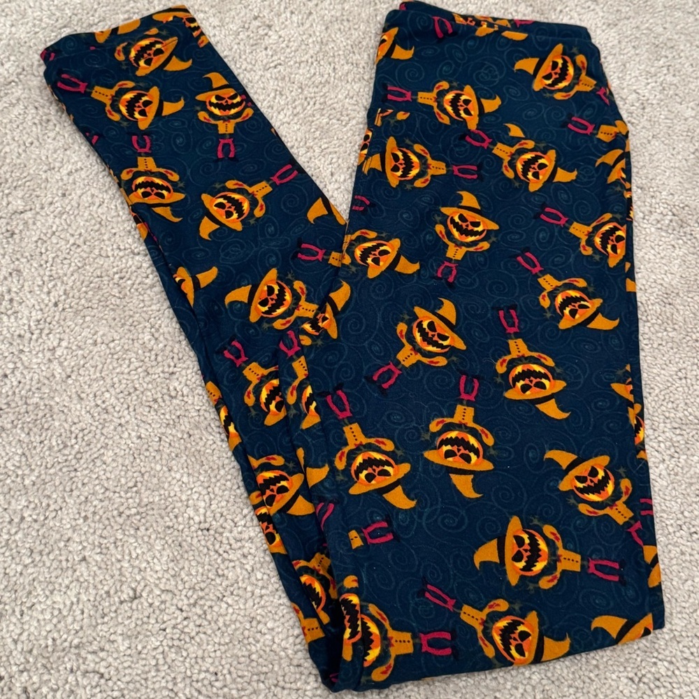 Lularoe leggings (one size) Halloween pumpkin scarecrow